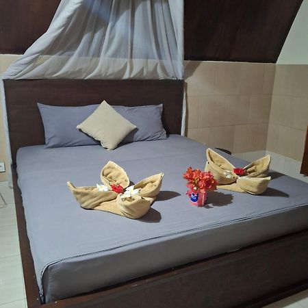 Cnunk Bungalow Gili Meno Exterior photo