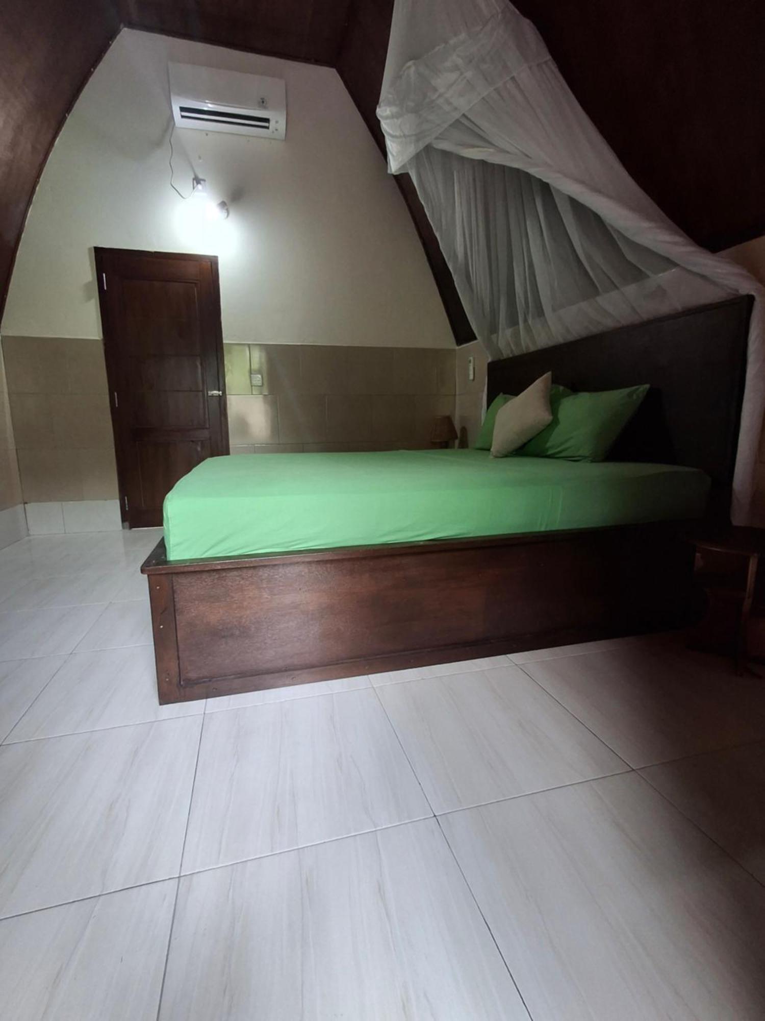 Cnunk Bungalow Gili Meno Exterior photo