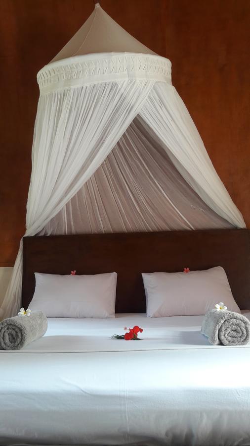 Cnunk Bungalow Gili Meno Exterior photo